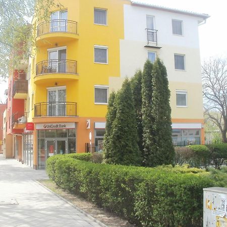 Apartman Ottó Hajdúszoboszló Exteriör bild