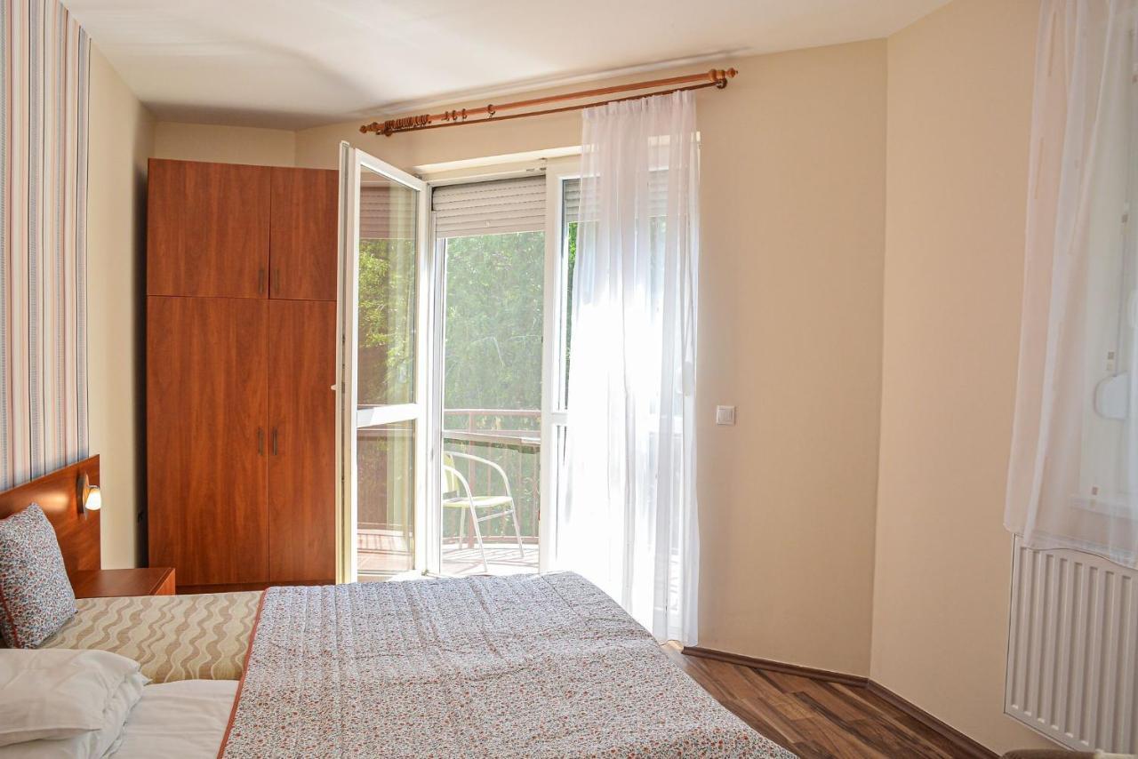 Apartman Ottó Hajdúszoboszló Exteriör bild