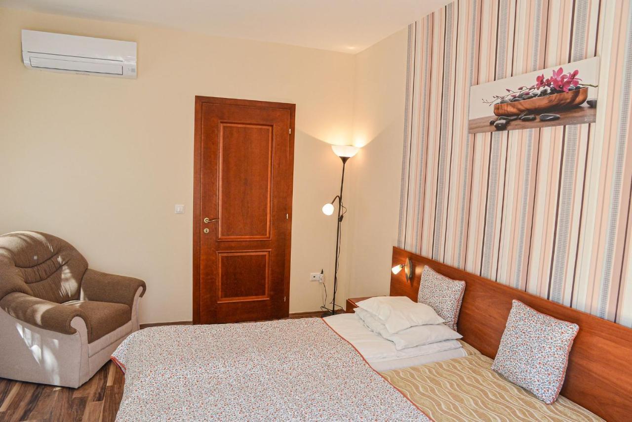 Apartman Ottó Hajdúszoboszló Exteriör bild