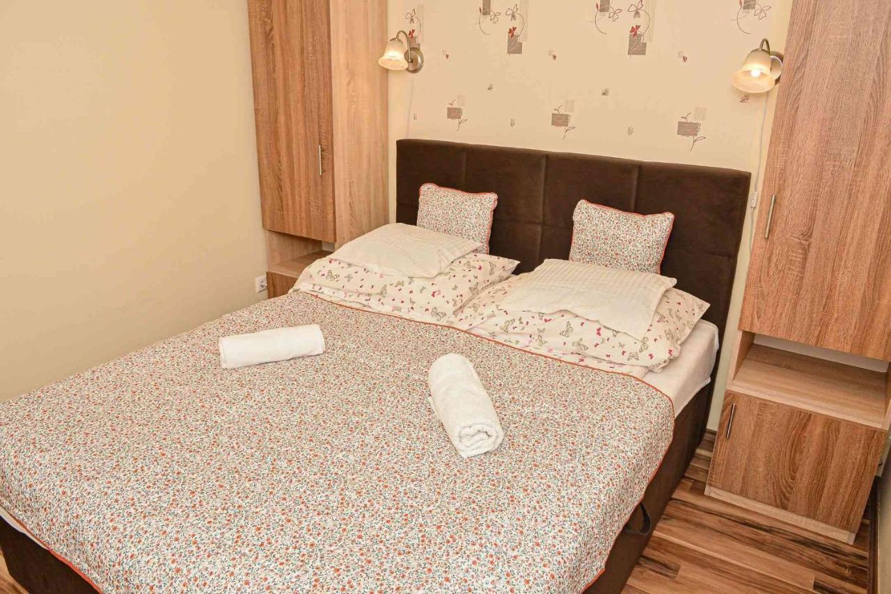 Apartman Ottó Hajdúszoboszló Exteriör bild