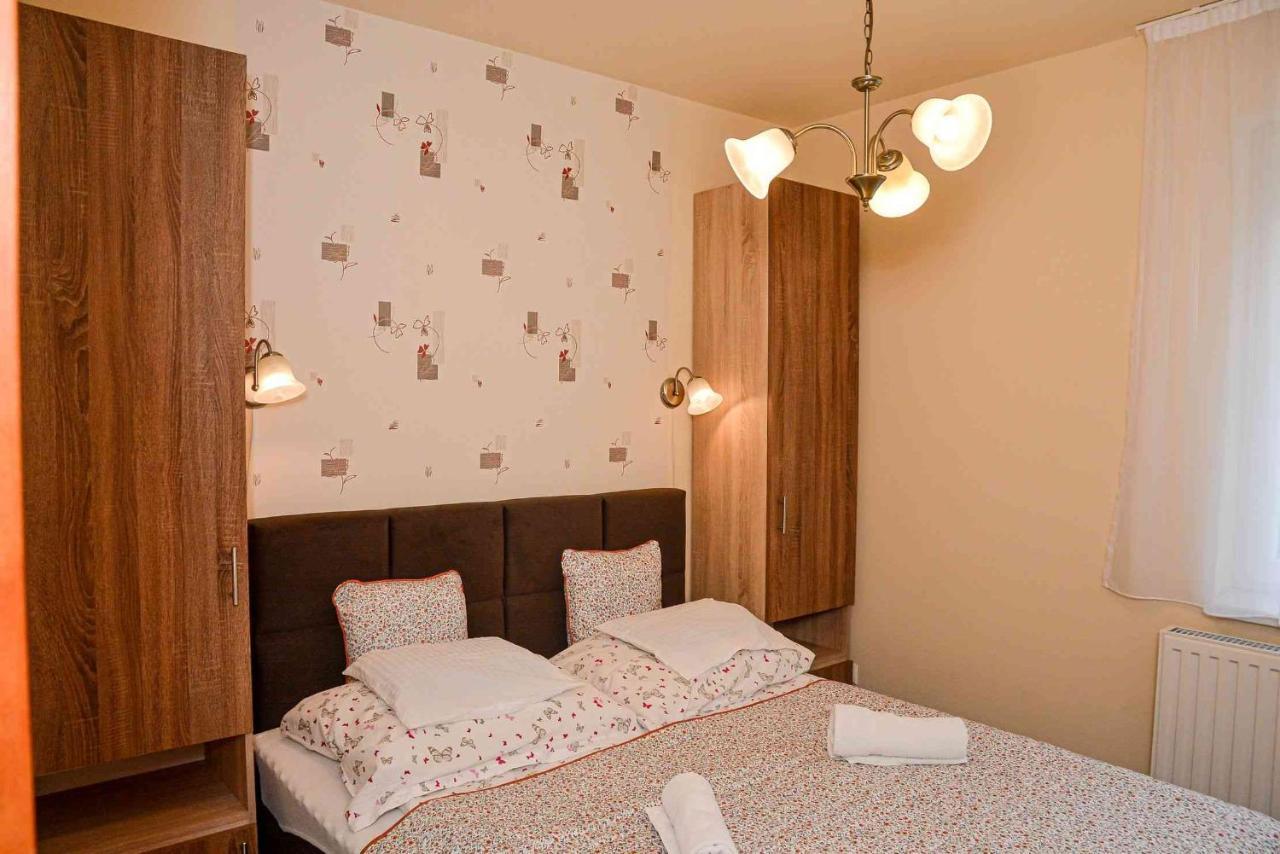 Apartman Ottó Hajdúszoboszló Exteriör bild