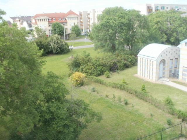 Apartman Ottó Hajdúszoboszló Exteriör bild